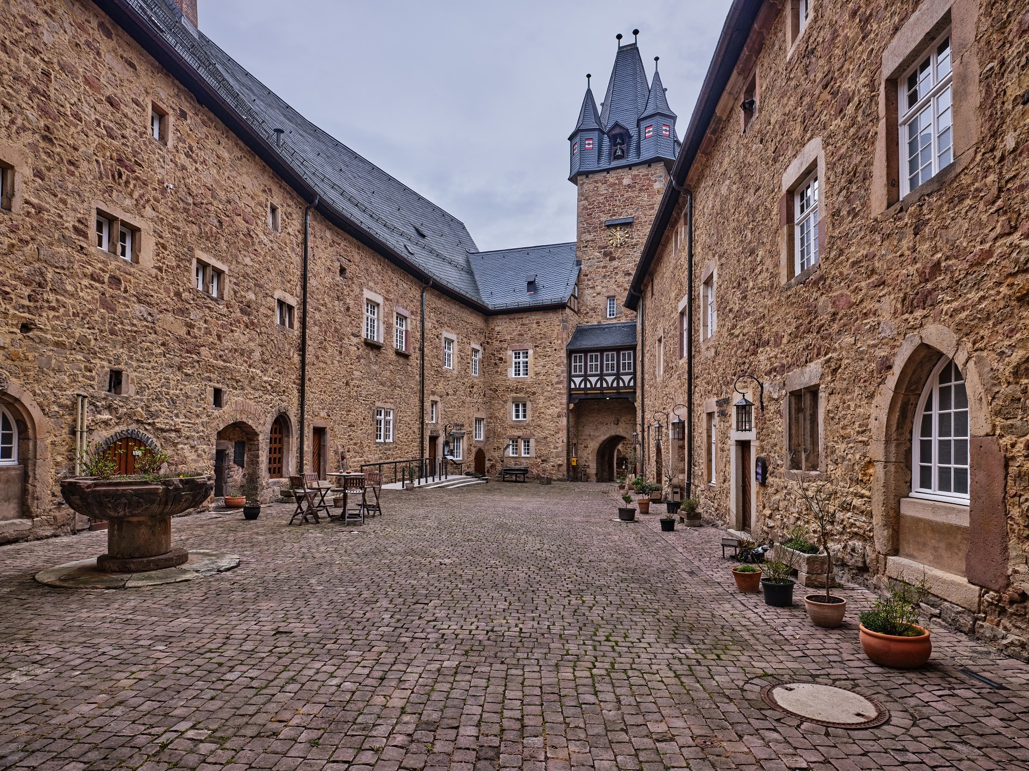 Spangenberg Castle, inner courtyard