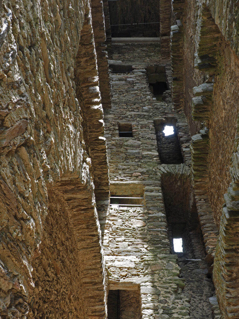 Ruins of Oberreifenberg Castle, the interior of the residential tower
