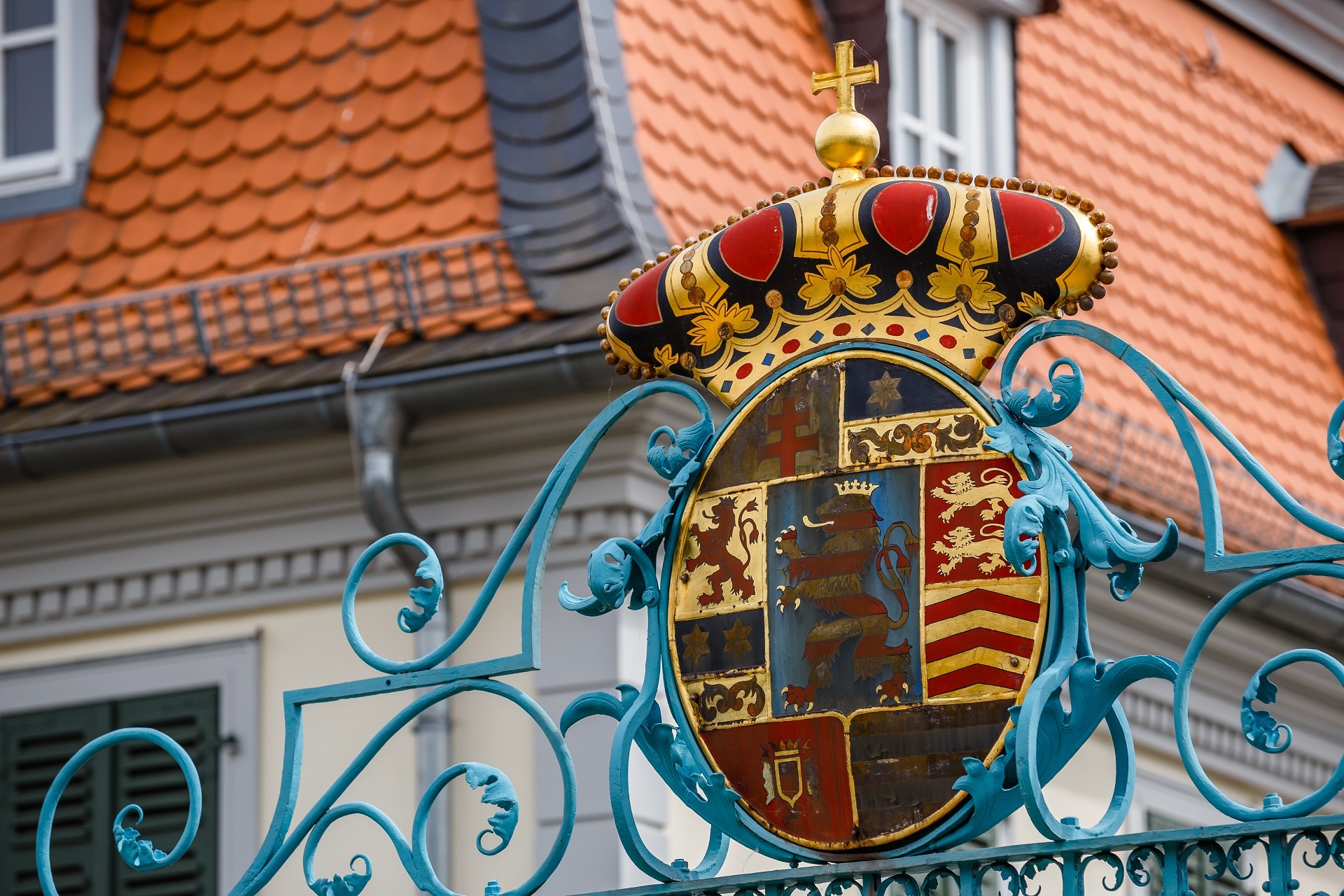 Schloss Bad Homburg Tor mit Wappen