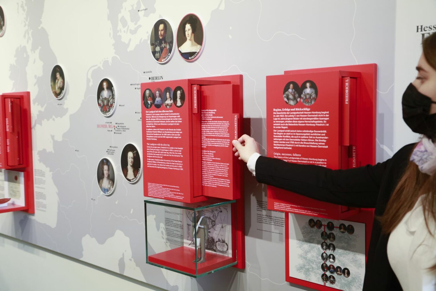 Interactive stations in the exhibition "From Landgravial Seat to Imperial Palace"