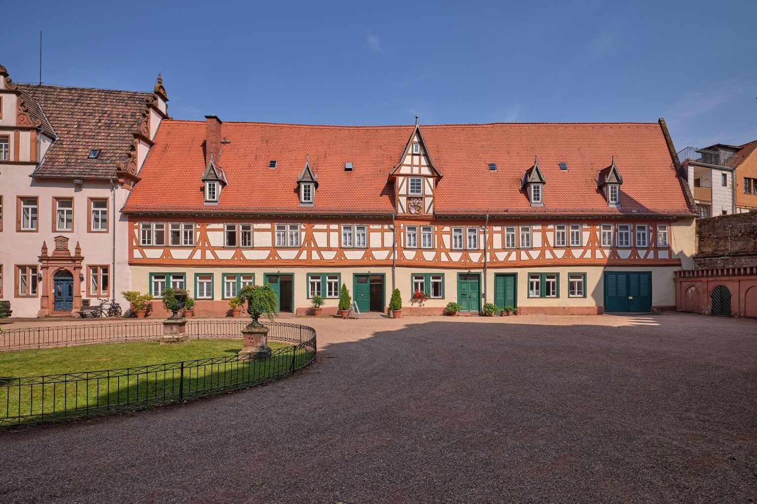 Schlosshof Schloss Erbach